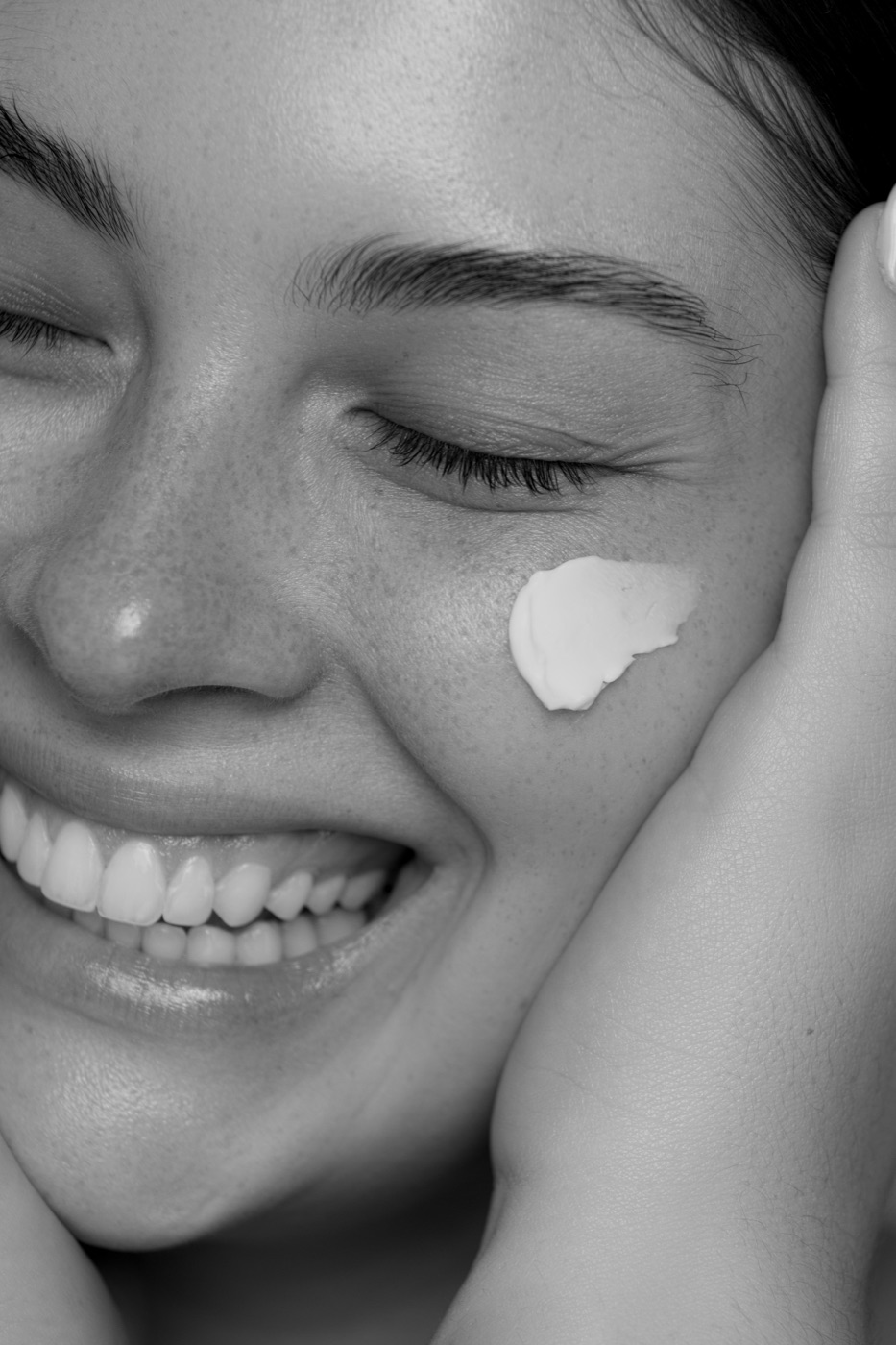 CAMPANHA BT SKINCARE LINHA BRUNA TAVARES